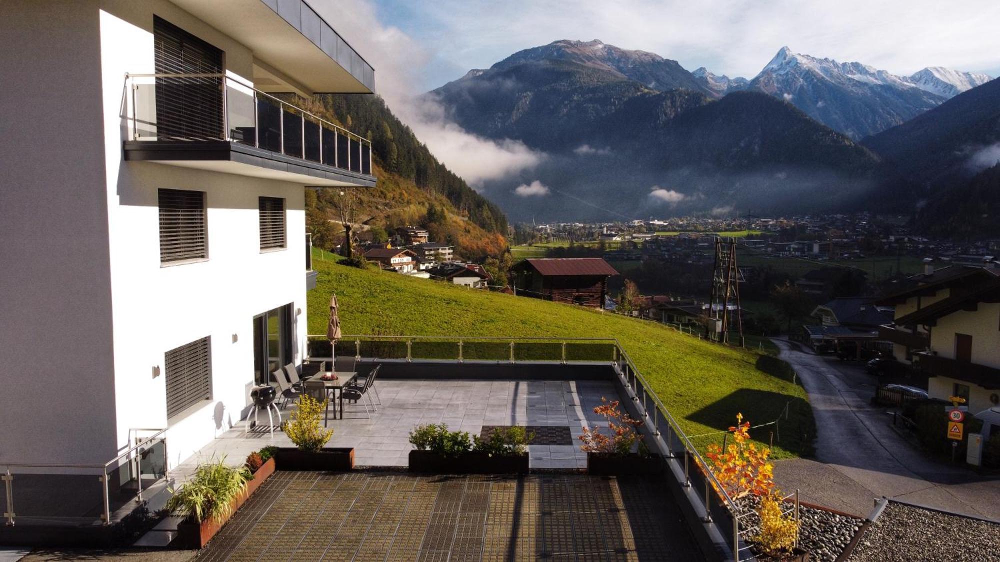 Mountain Home Apartment Finkenberg Bagian luar foto