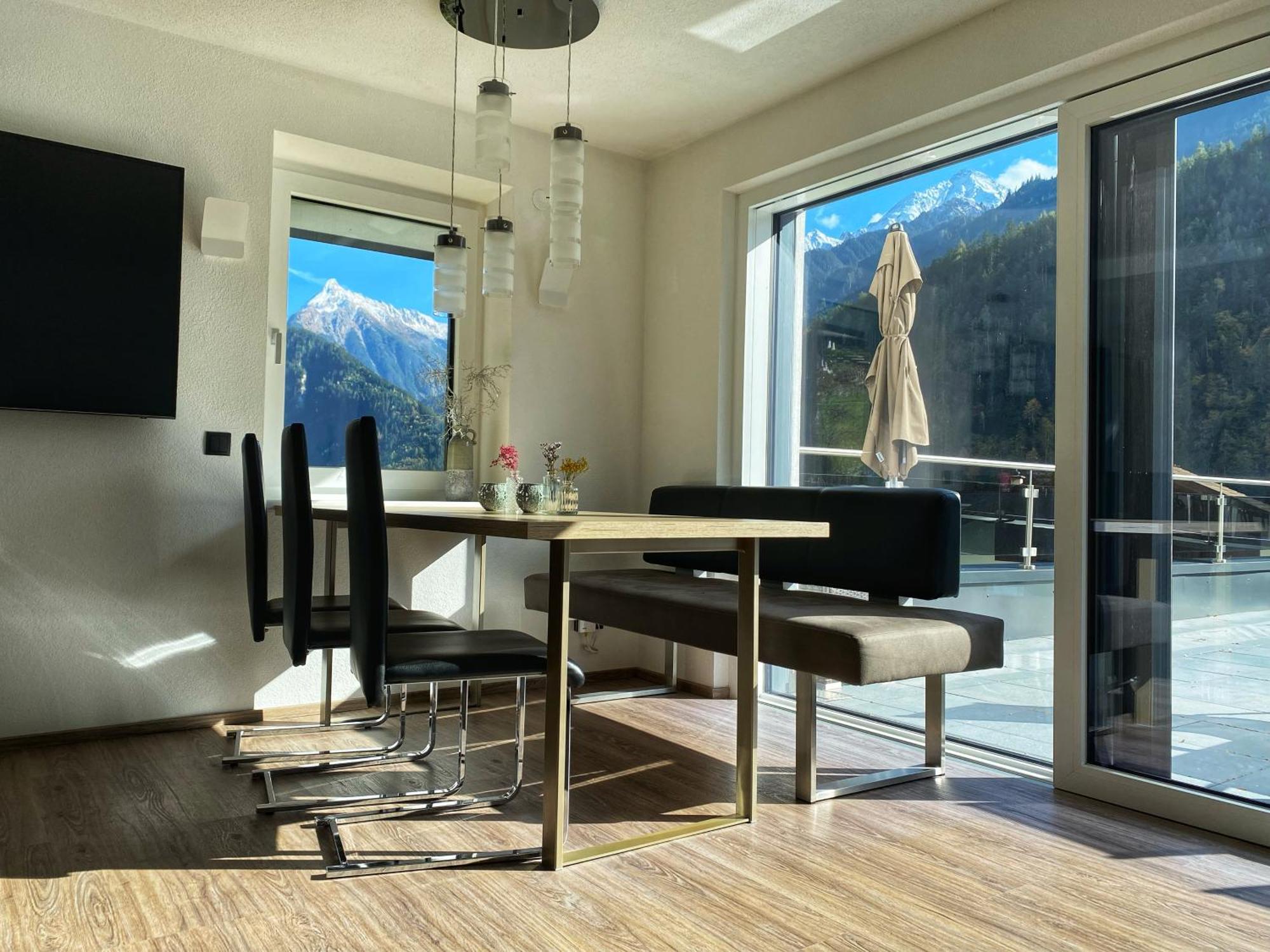 Mountain Home Apartment Finkenberg Bagian luar foto